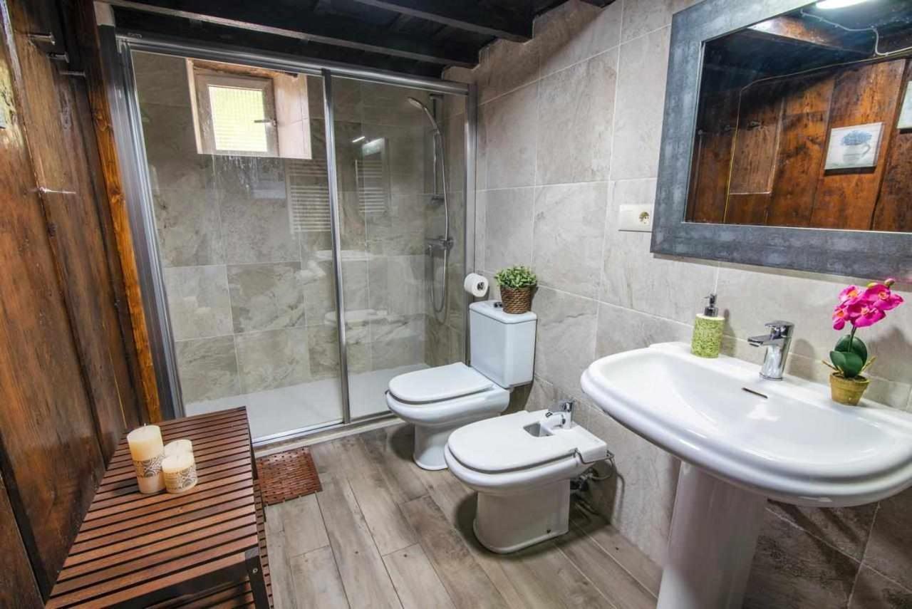 Casa Rural La Carrozal Senda Del Oso Orelleiru Bagian luar foto