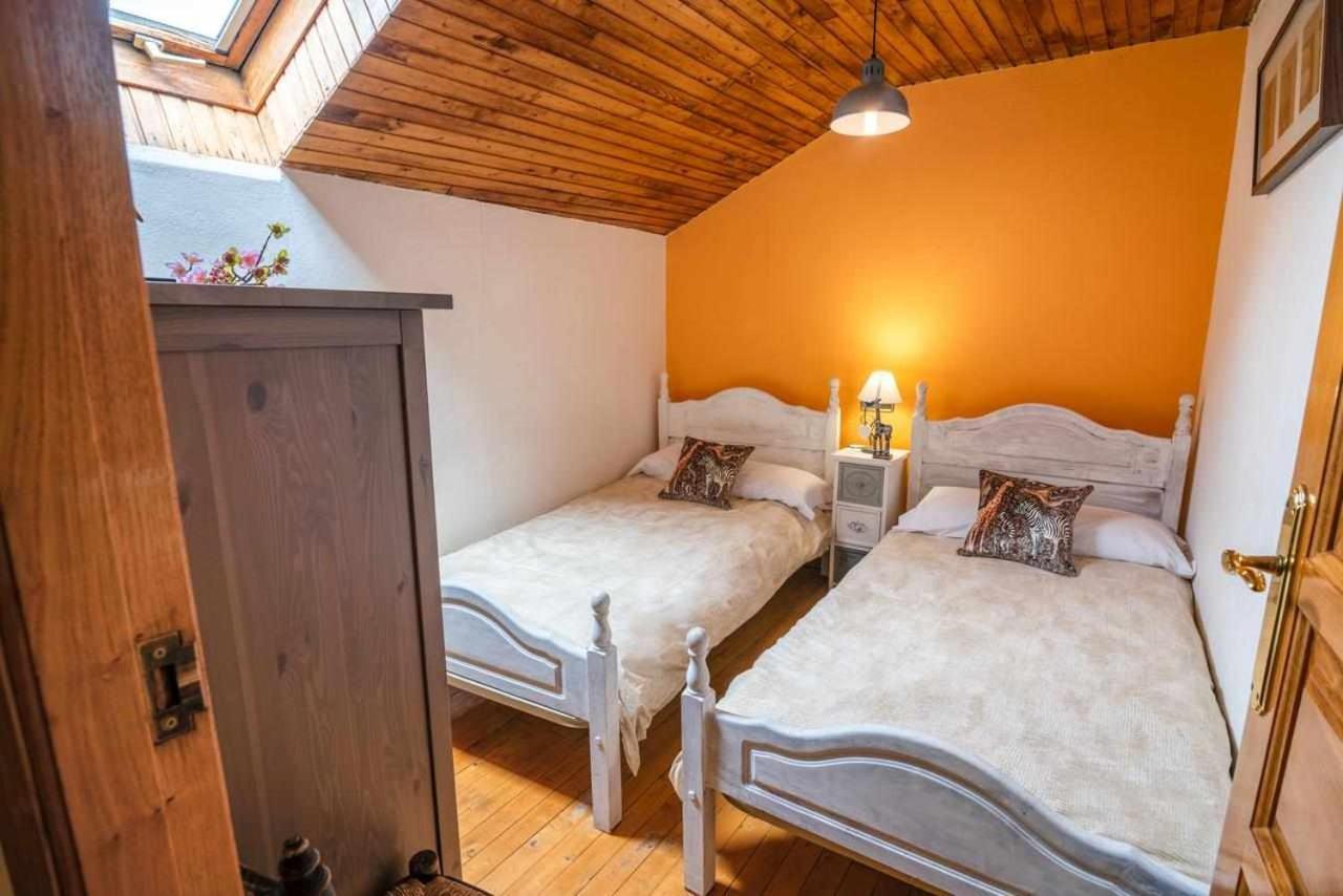 Casa Rural La Carrozal Senda Del Oso Orelleiru Bagian luar foto