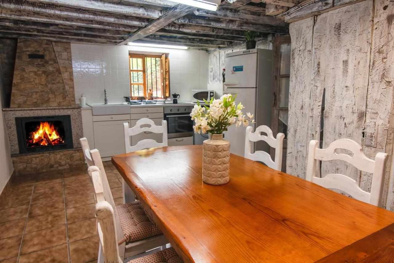 Casa Rural La Carrozal Senda Del Oso Orelleiru Bagian luar foto