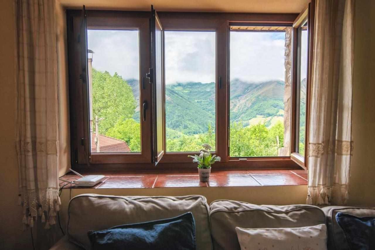 Casa Rural La Carrozal Senda Del Oso Orelleiru Bagian luar foto