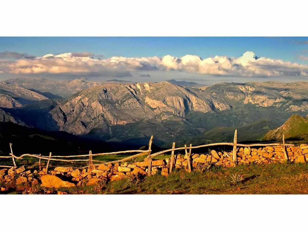 Casa Rural La Carrozal Senda Del Oso Orelleiru Bagian luar foto