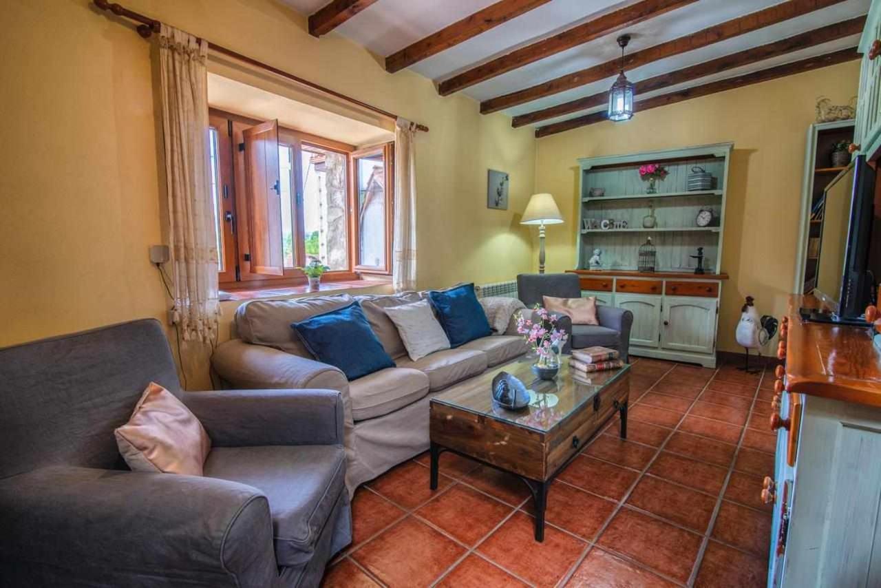 Casa Rural La Carrozal Senda Del Oso Orelleiru Bagian luar foto