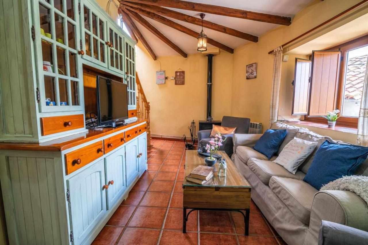 Casa Rural La Carrozal Senda Del Oso Orelleiru Bagian luar foto